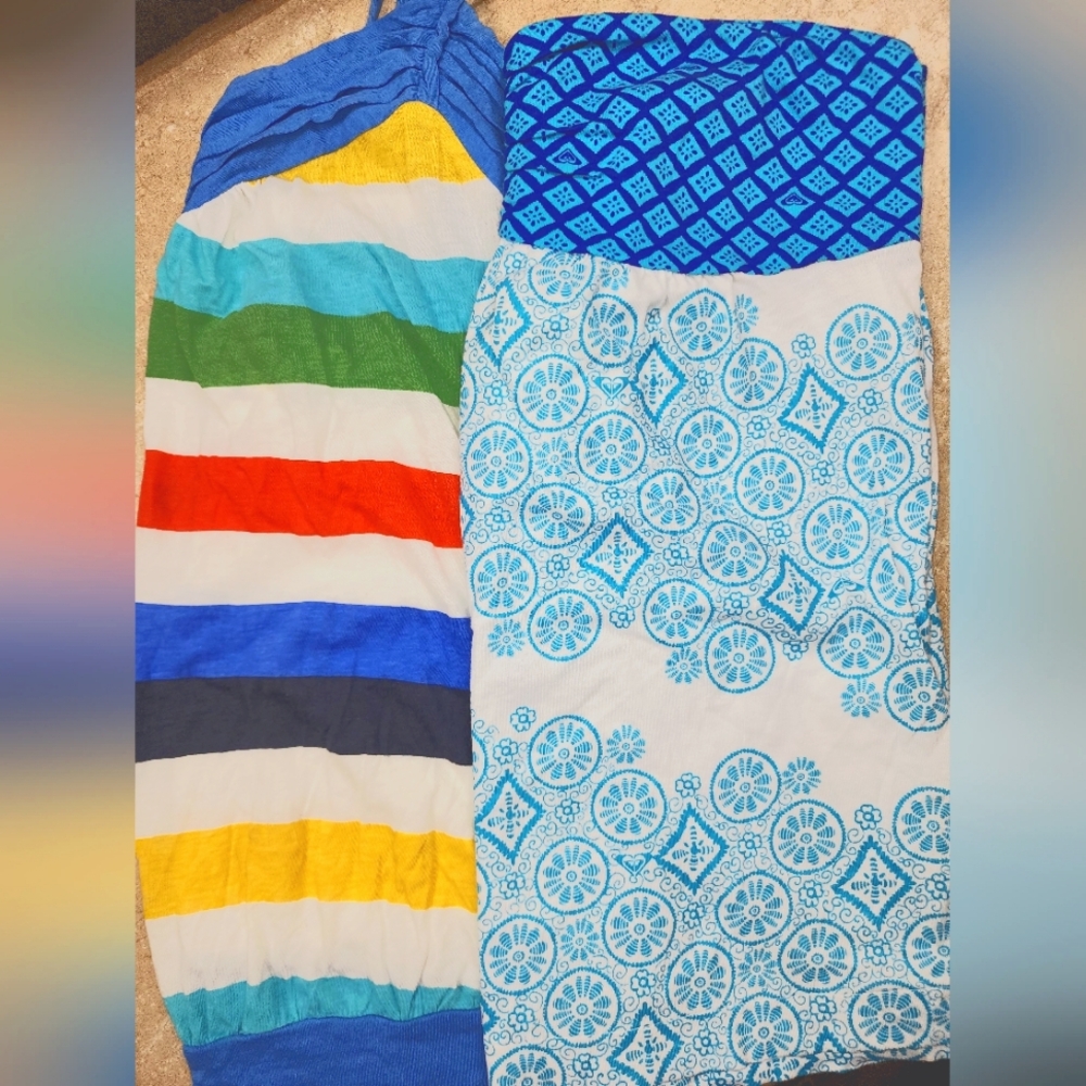 2 Vintage Roxy Tank Tops Blue and White Size Large